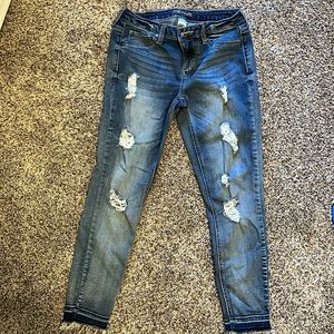 Maurices denim crop Jeggings size M-R